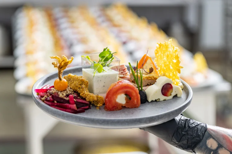 Best catering services with buffet setup, plated dishes, and beverages enhancing event experience