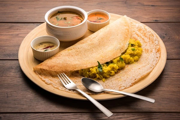 Delicious Dakshina Karnataka masala dosa with chutney and sambar